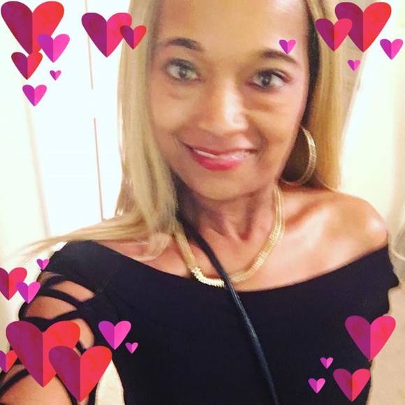 Meet your Posher, Tracy - Picture 1 of 1